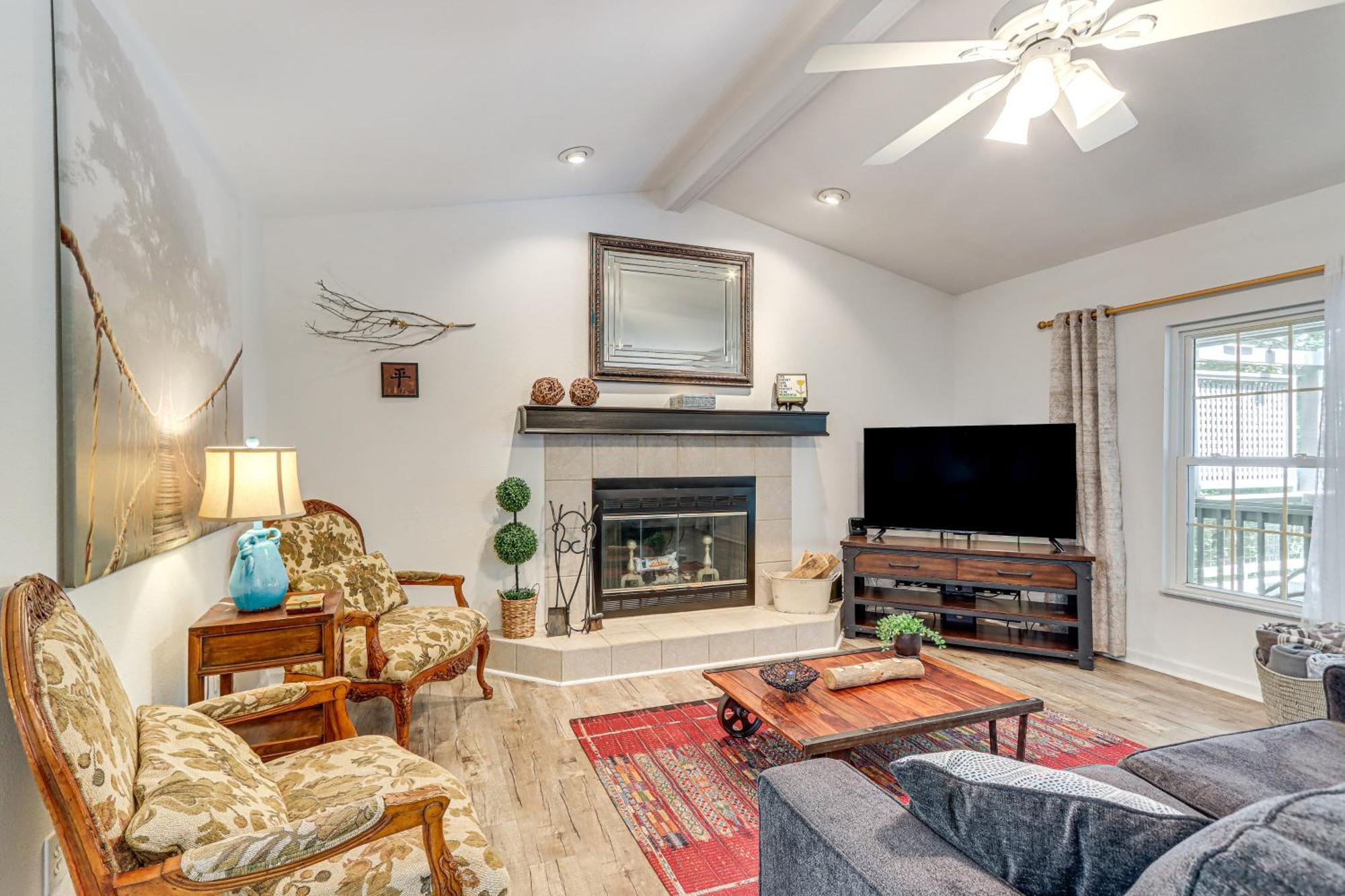 Pet-Friendly Home With Hot Tub In Blue Ridge! Luaran gambar